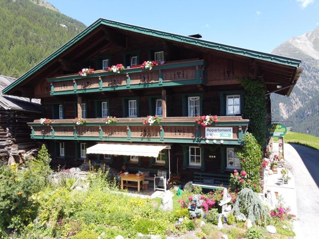 Appartement Altes Holzhaus à Sölden Extérieur photo