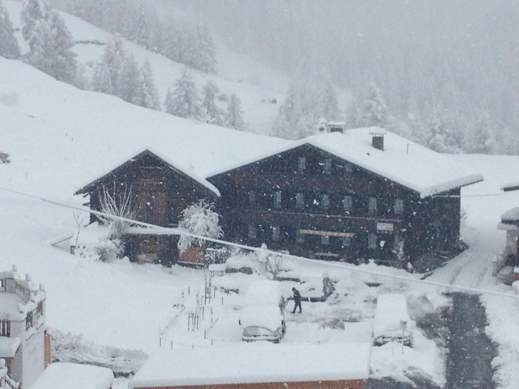 Appartement Altes Holzhaus à Sölden Extérieur photo